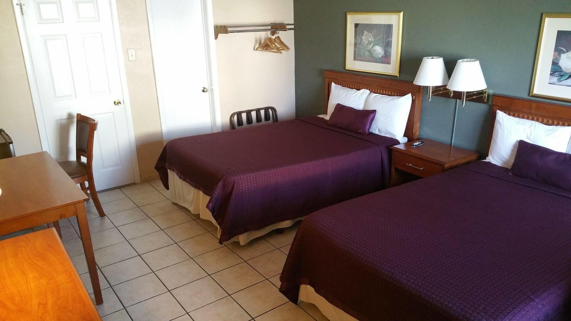 Sand Pebble Motor Lodge Point Pleasant Beach Bagian luar foto
